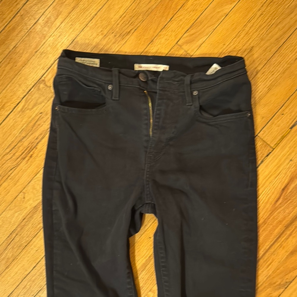 Levi's Black High Rise Jeans